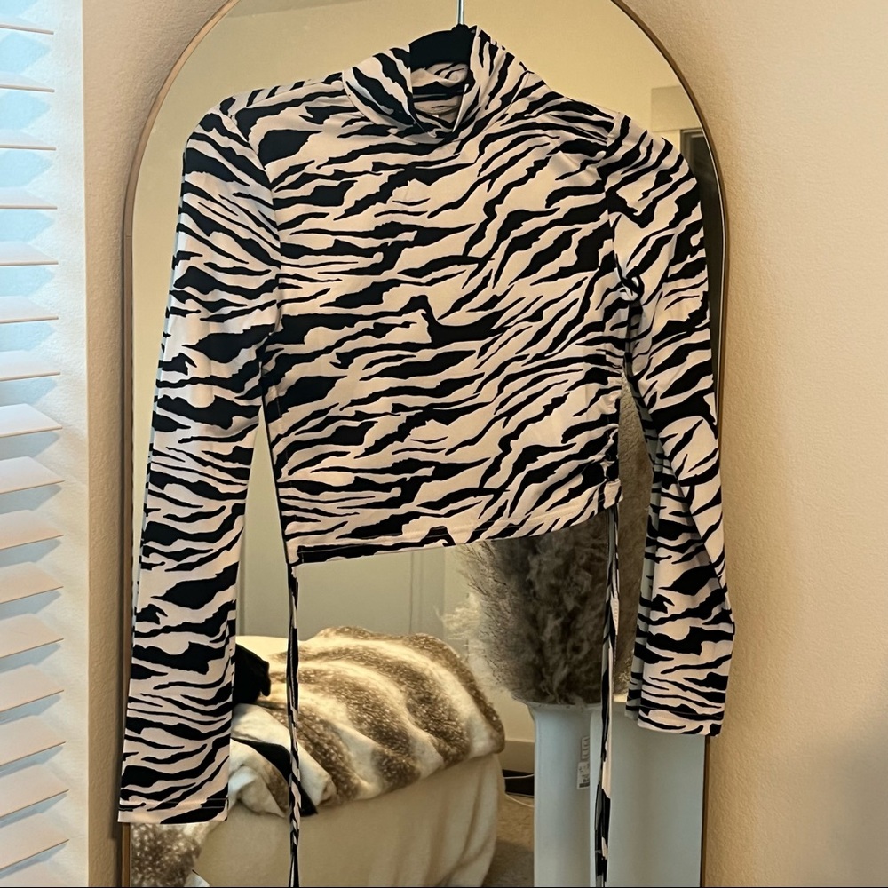 zebra top